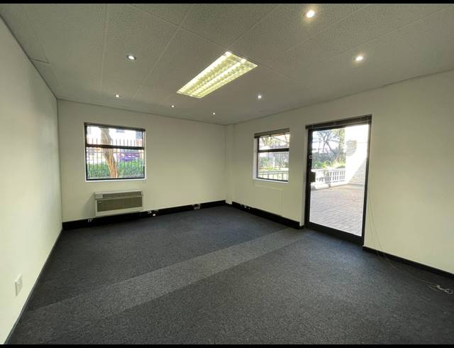 361M² OFFICE TO LET IN BRYANSTON